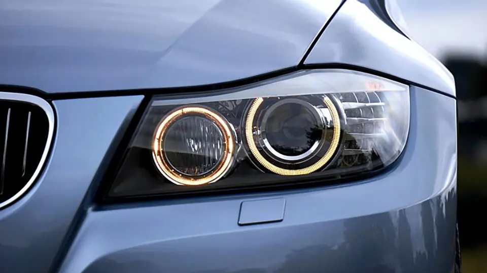 post:27574:What is Xenon headlight? visual