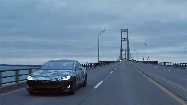 Does Tesla Model S get a new battery with more than twice the range of the existing one?