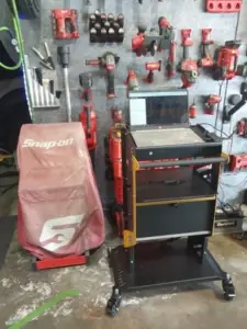 AUTOOL T22 3X Tier Rolling Tool