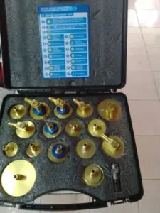 AUTOOL Комплект из 17 адаптеров для замены тормозной жидкости