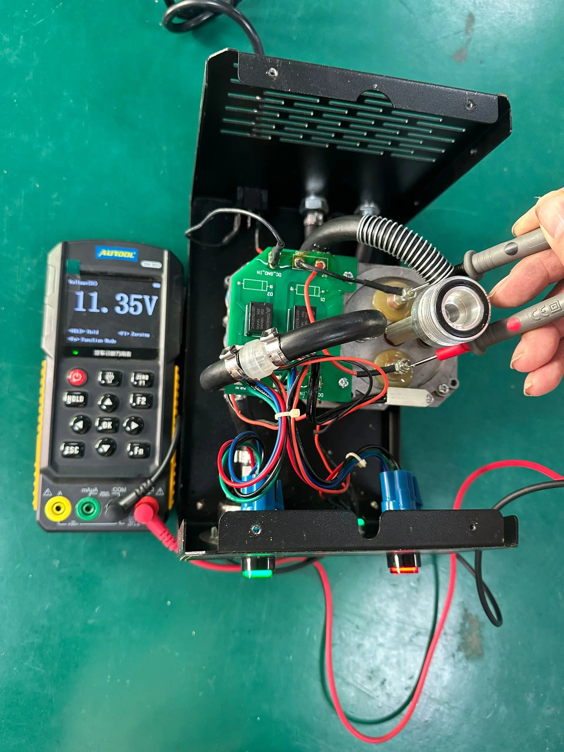 Voltage check for a smoke leak tester that suddenly stopped producing smoke