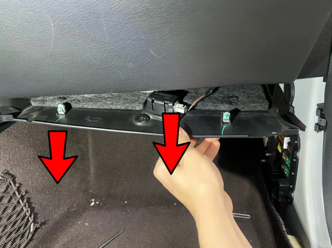 Mercedes cabin air filter lower footwell panel image 3