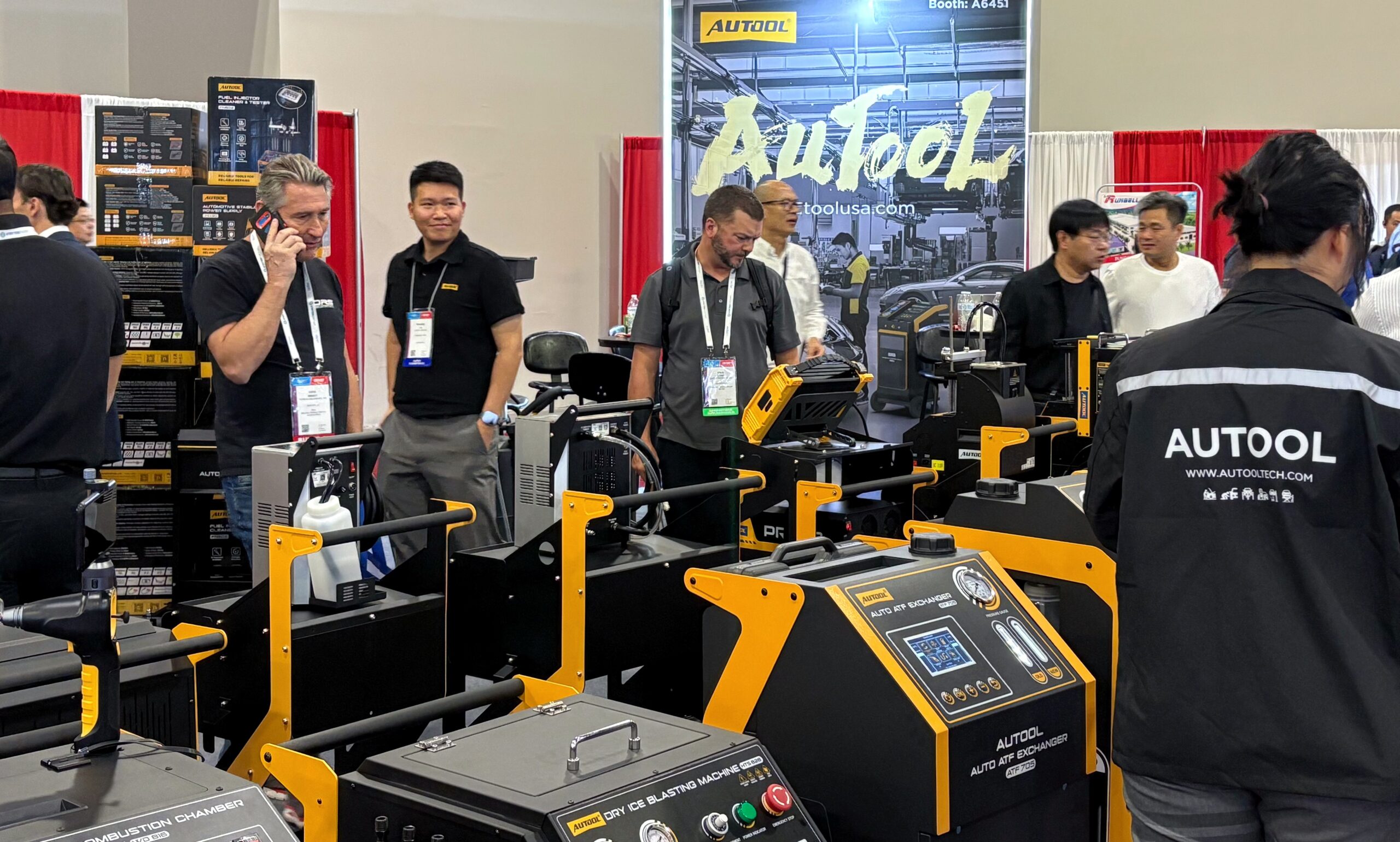 AUTOOL automotive aftermarket solutions at AAPEX