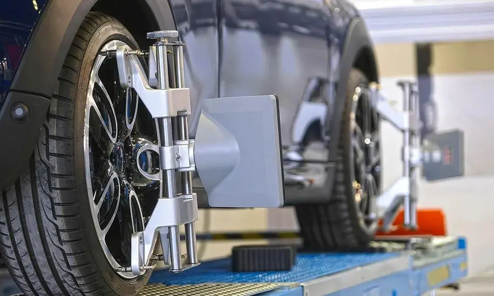 Smart Lift and Wheel Alignment Machines Selection for Your Shop